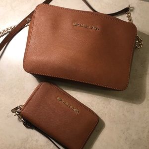 Michael Kors Crossbody bag and wallet wristlet